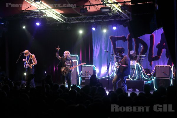 FIDLAR - 2023-11-20 - PARIS - Cabaret Sauvage - Zac Carper - Brandon Schwartzel - Max Kuehn - Elvis Kuehn